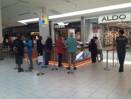 Shoppers can go to new Microsoft pop-up stores this holiday season
