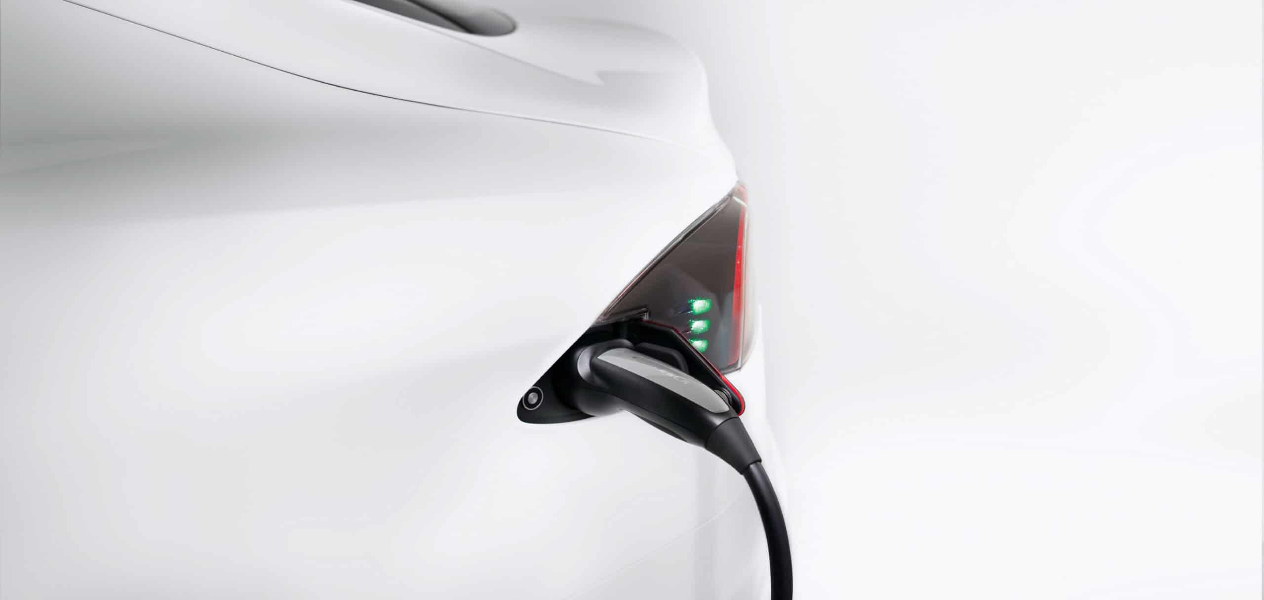Safety Concerns Dog Tesla, But at Least Its EV's Aren't On Fire | The Motley Fool 1 Safety Concerns Dog Tesla, But at Least Its EV's Aren't On Fire | The Motley Fool