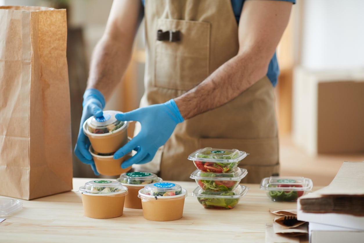 DoorDash Expands Its Alcohol Delivery Services To 20 More States And Canada | The Motley Fool 1 DoorDash Expands Its Alcohol Delivery Services To 20 More States And Canada | The Motley Fool