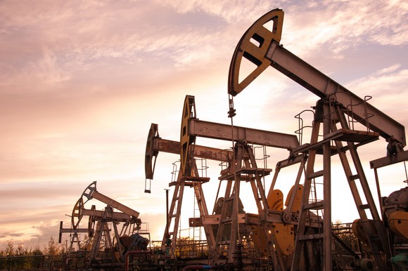 Image of pumpjack oil rigs.
