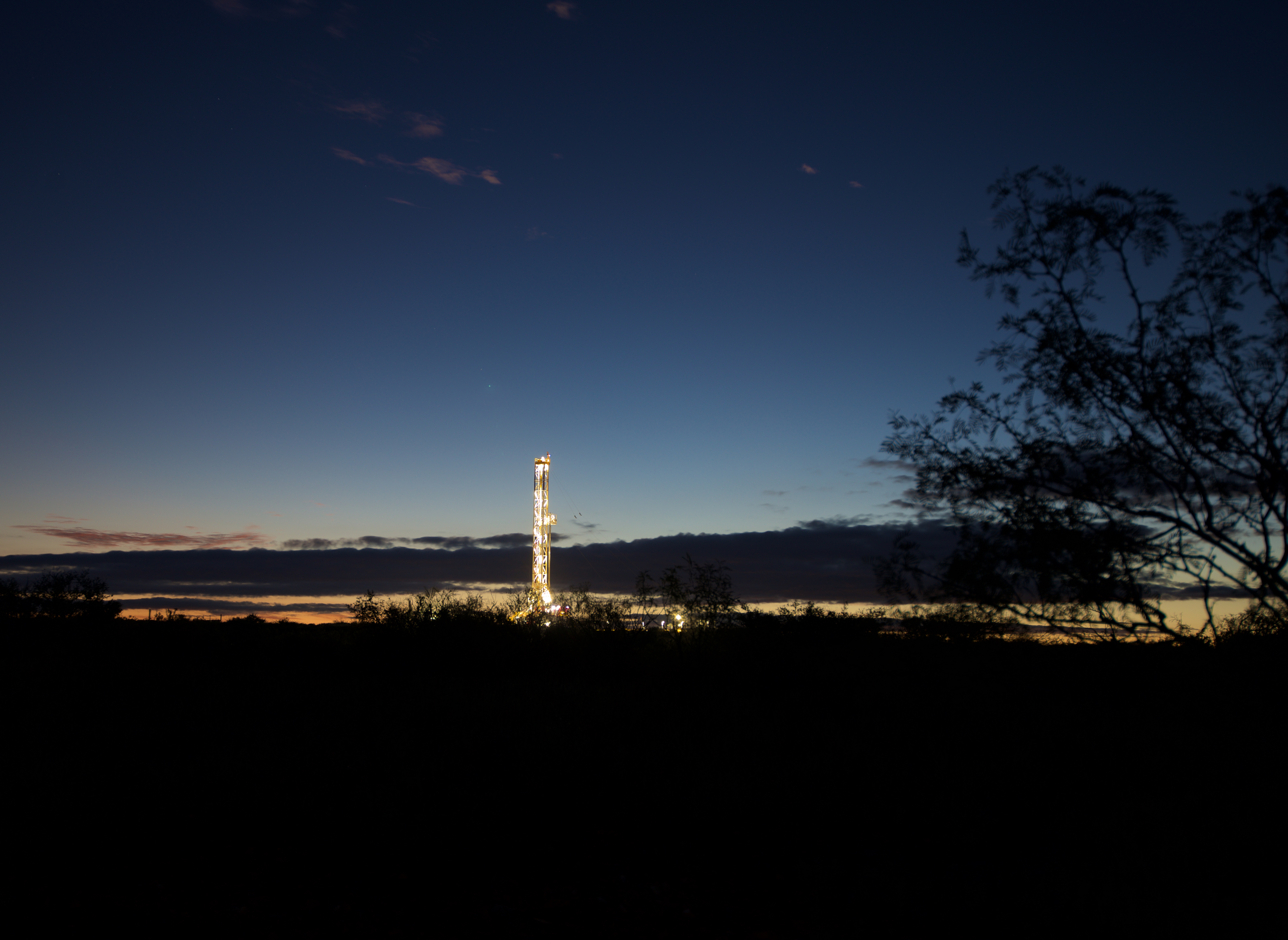 An onshore drilling rig in Texas.