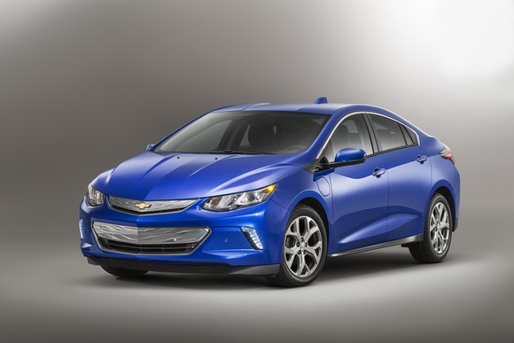 A blue 2017 Chevrolet Bolt.