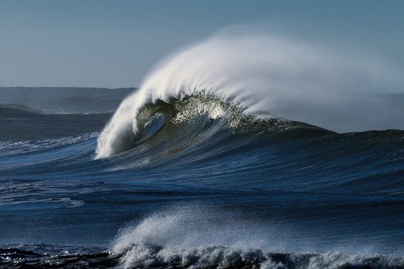 Ocean wave crashing