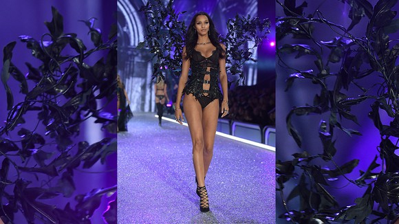 Victoria's Secret lingerie angel