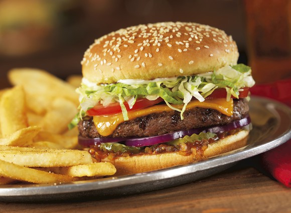 Red Robin cheeseburger