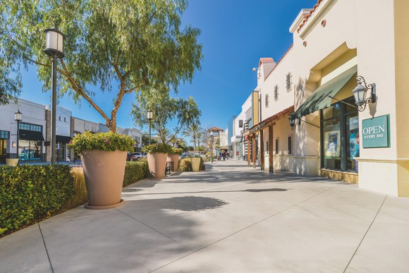 Scenery of a shopping district.