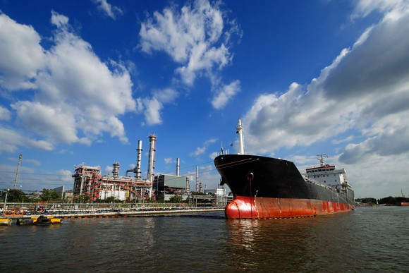 Oil tanker at a dock