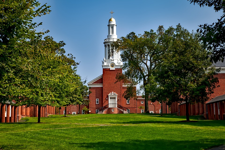 A building on the campus of Yale University in Connecticut.
