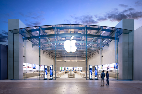 Apple store in Santa Monica