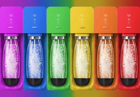 Six SodaStream sodamakers with the rainbow spectrum colors.