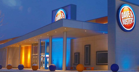 Dave & Buster's store location.