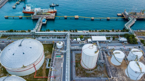 LNG export terminal