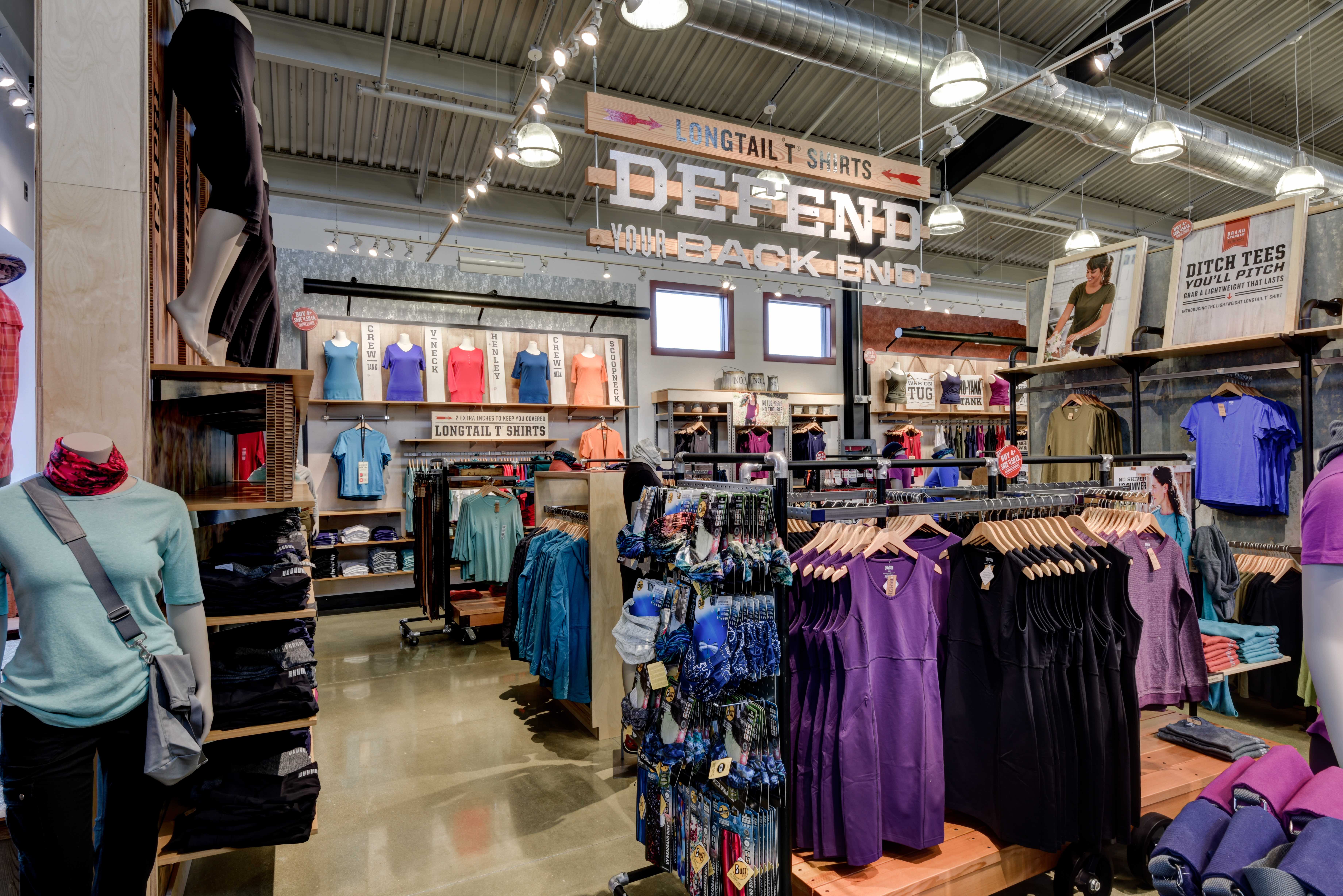 Duluth Holdings Keeps Moving Forward The Motley Fool