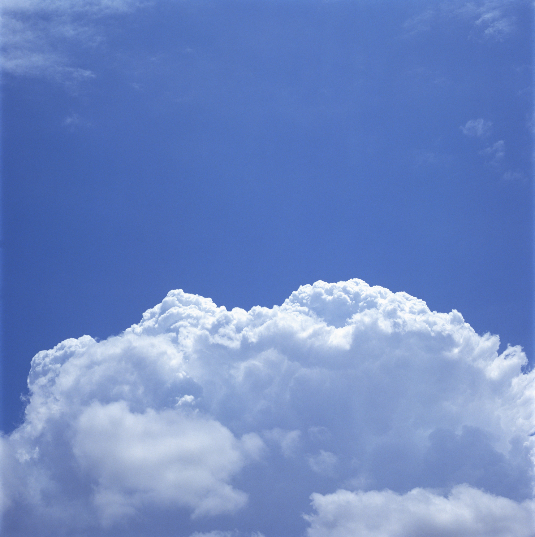 Picture of a cloud in the sky.