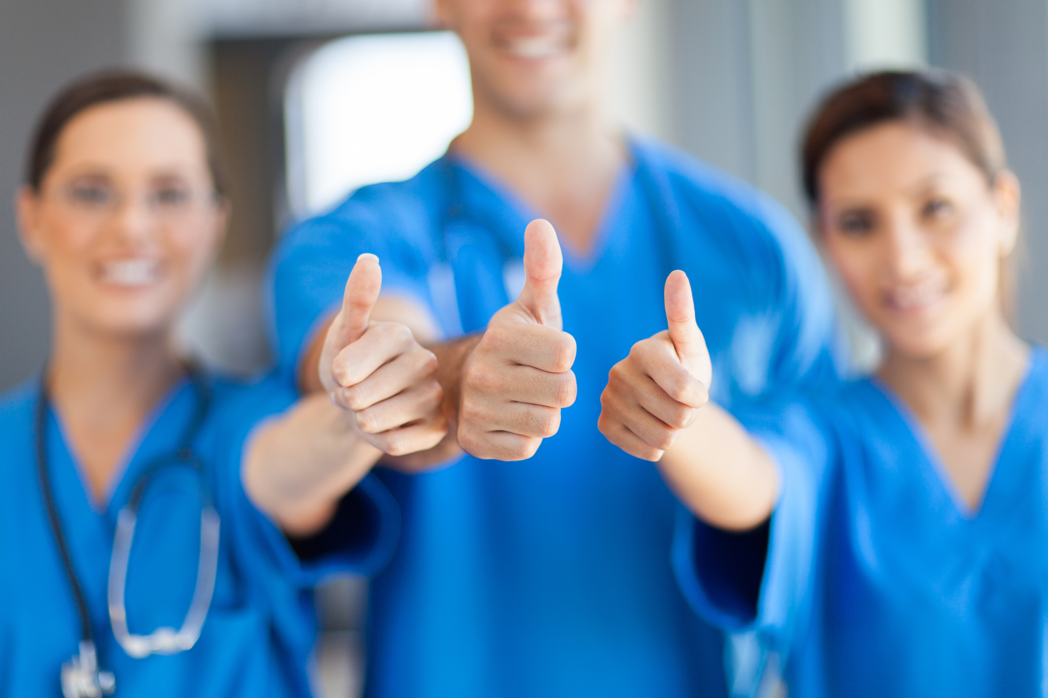 thumbs-up-three-surgeons-getty
