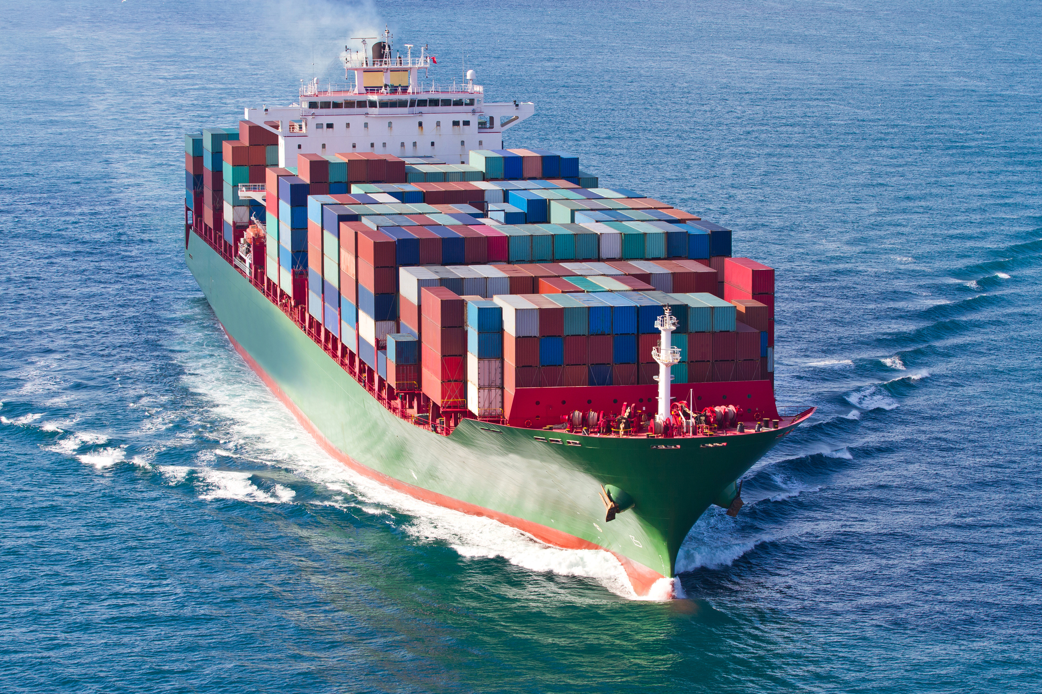 18_03_06 Container ship at sea_GettyImages-529653893