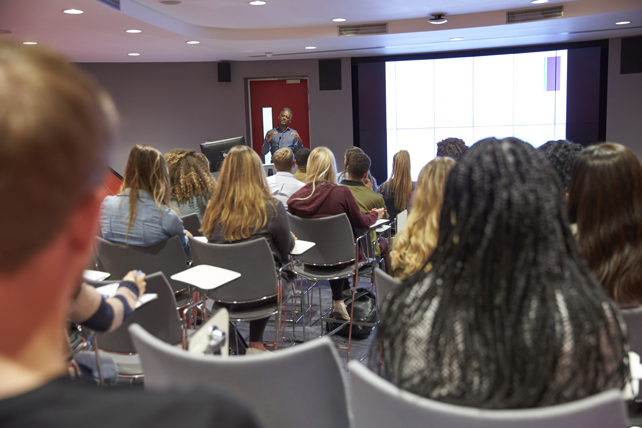 The students the lecture yesterday. Lecture and students.