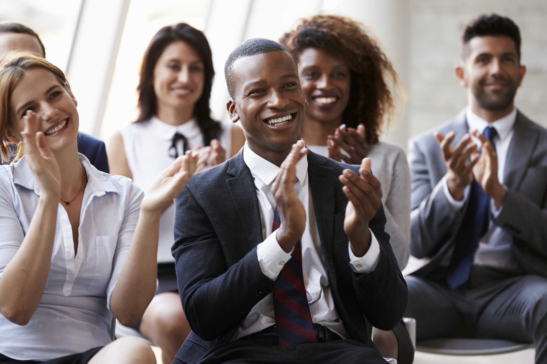 professionals clapping_GettyImages-505413934