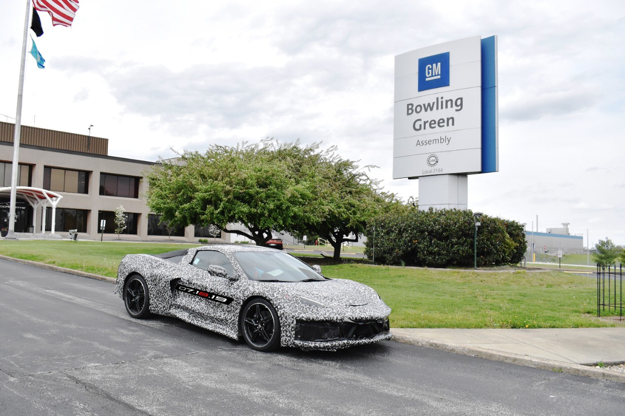 A car outside the GM Bowling Green plant