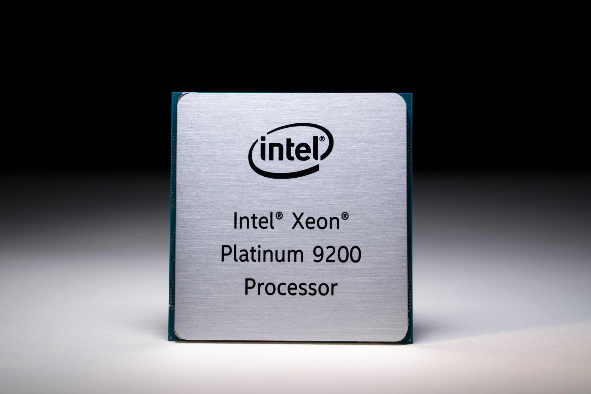 A simple shot of an Intel Xeon Platinum 9200 processor.