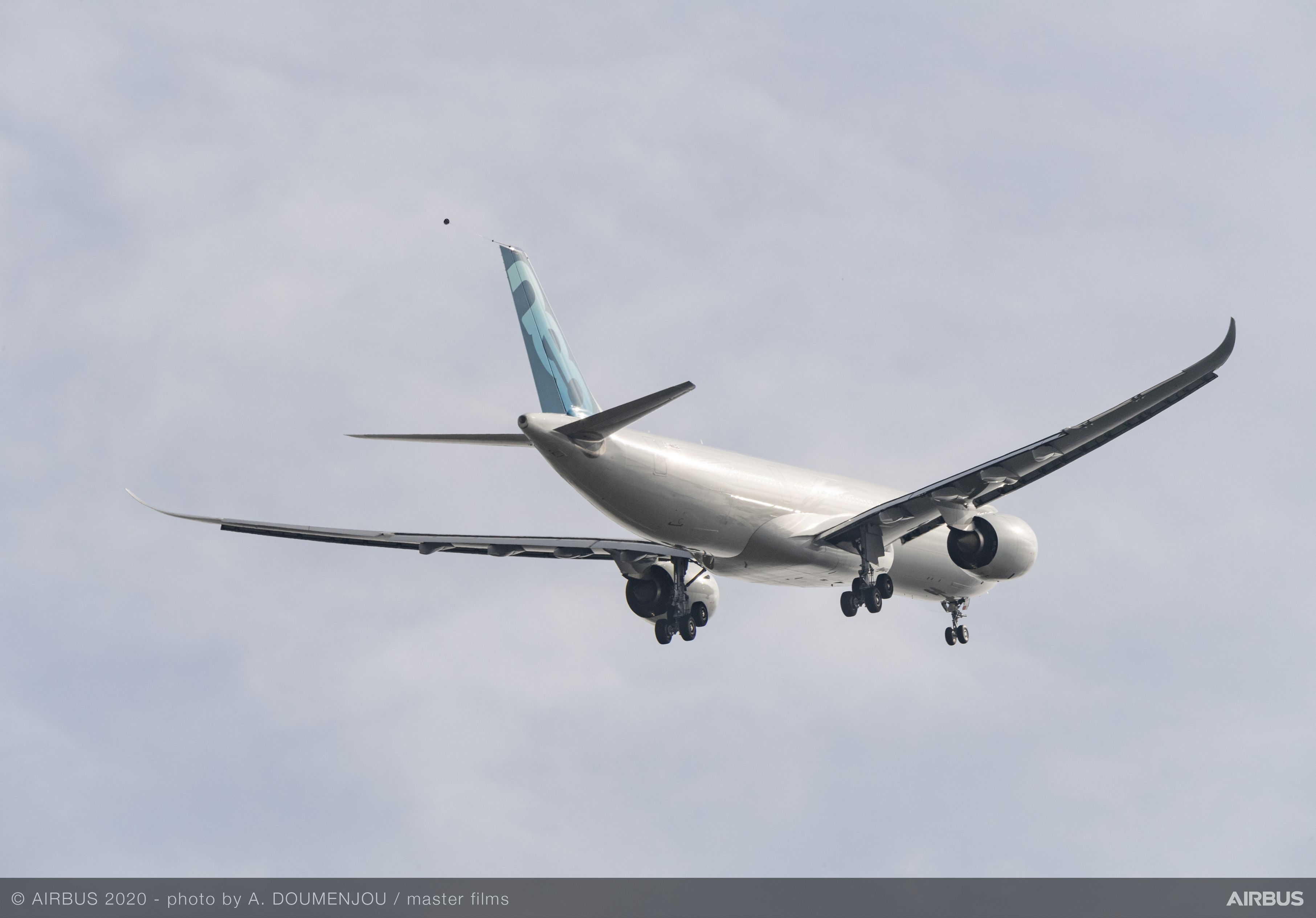 An Airbus A330neo coming in for a landing.