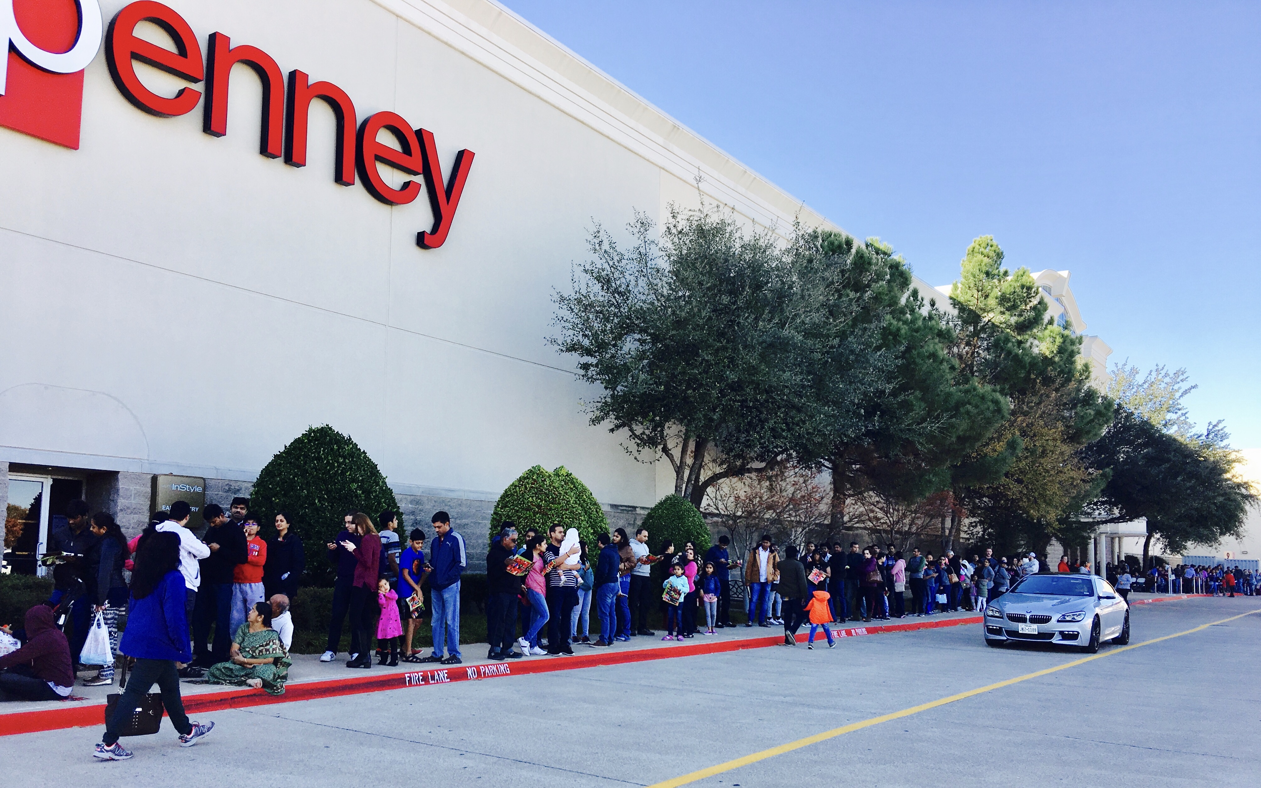 Lines outside of J.C. Penney store
