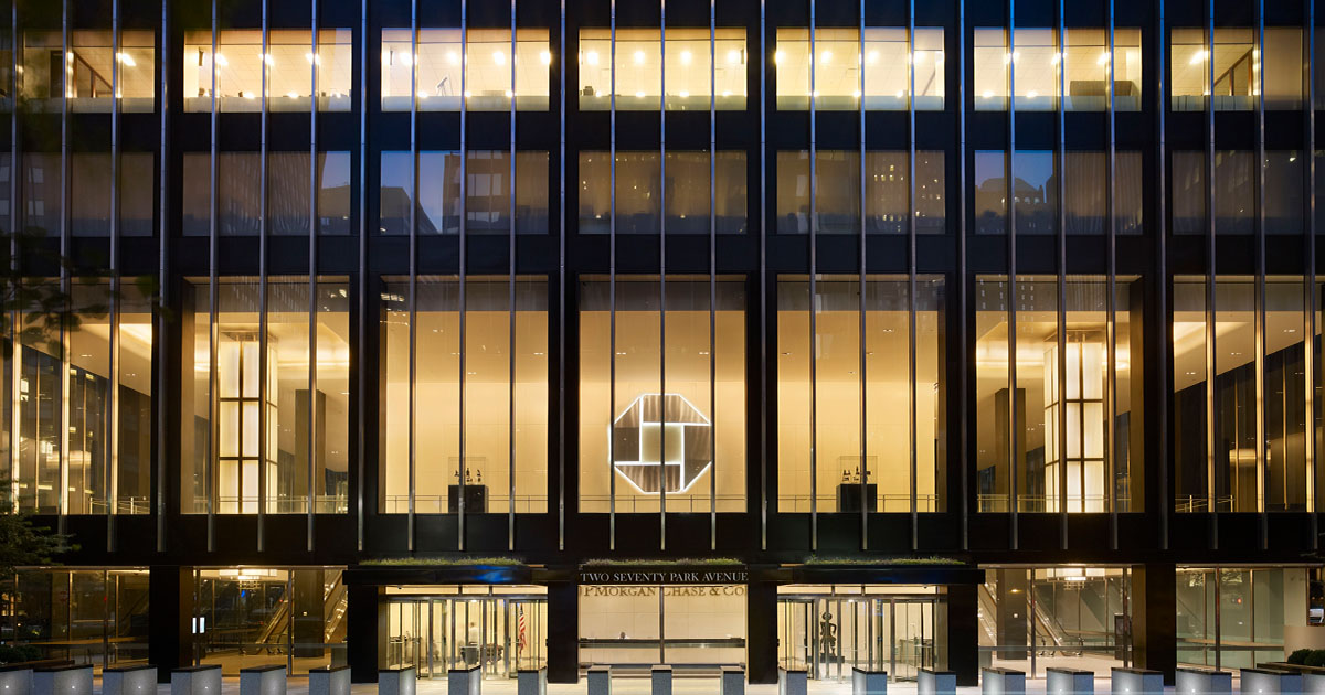 Facade of a JPMorgan Chase building.