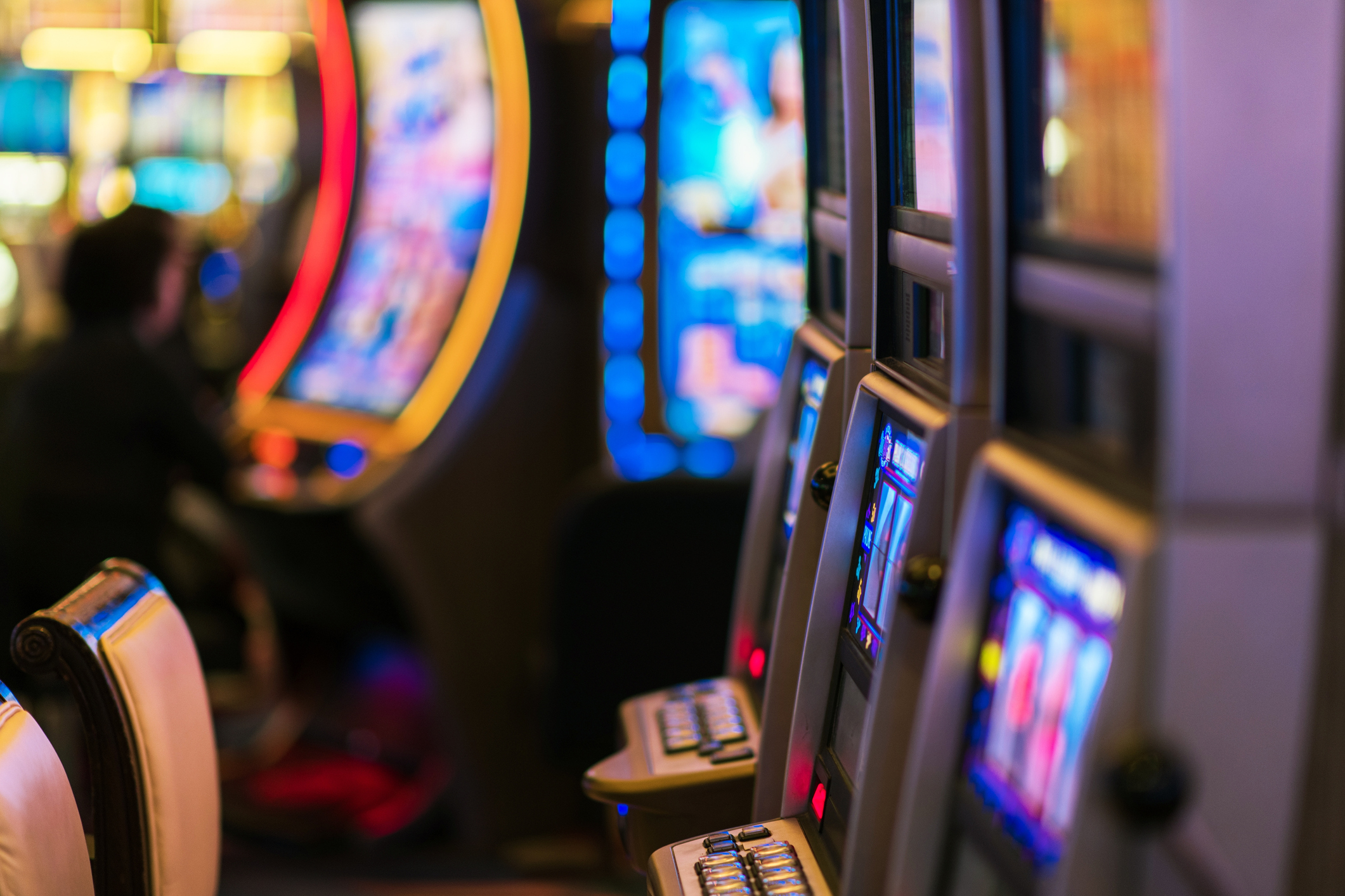 An empty row of slot machines.