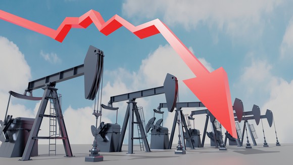 drawing of oil wells with red down arrow representing drop