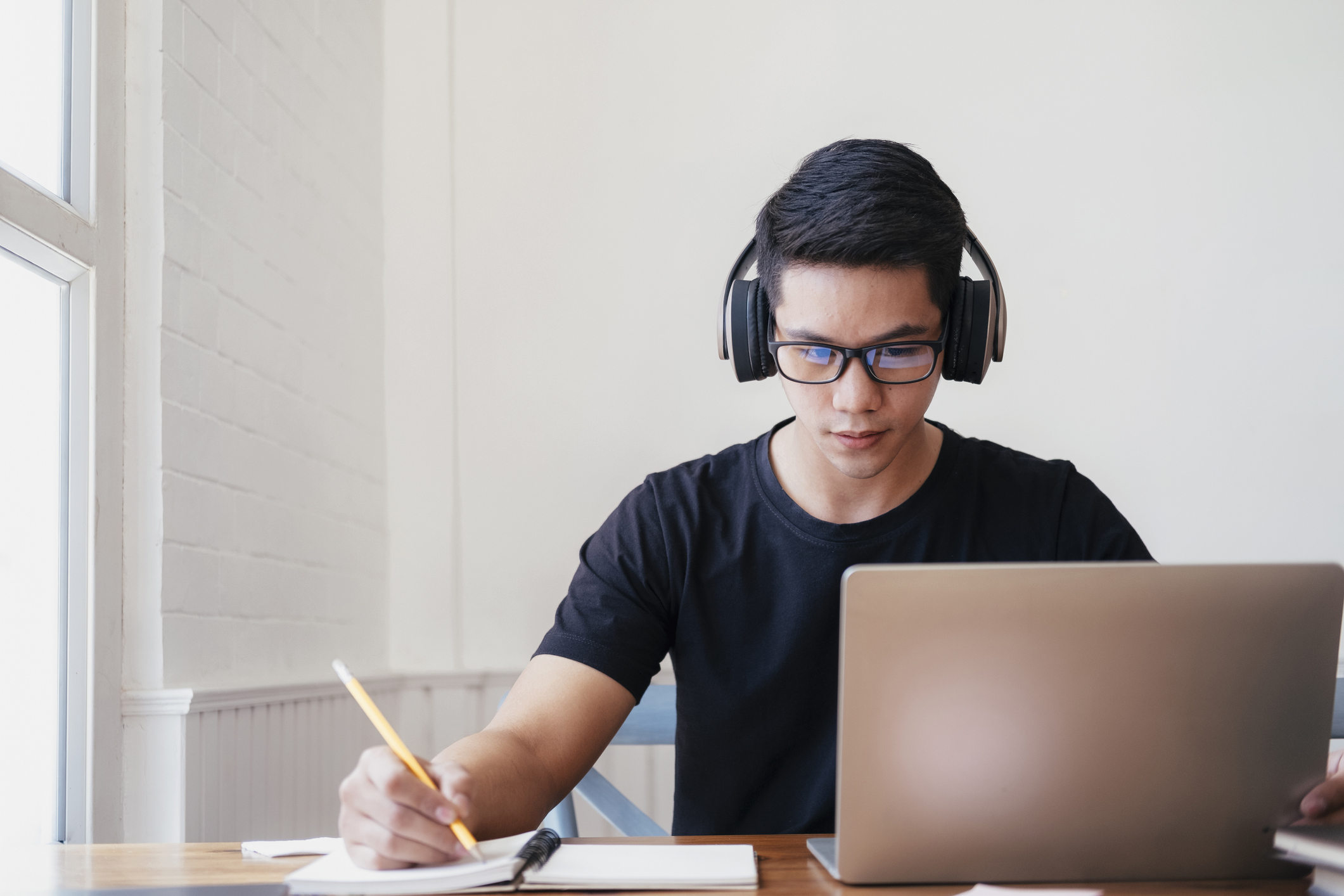 3 Reasons to Buy Chegg Before It Reports Earnings