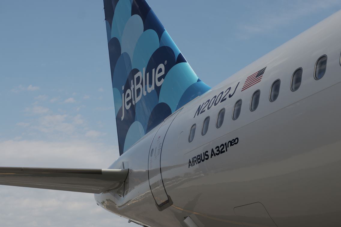 A JetBlue A321neo airplane tail