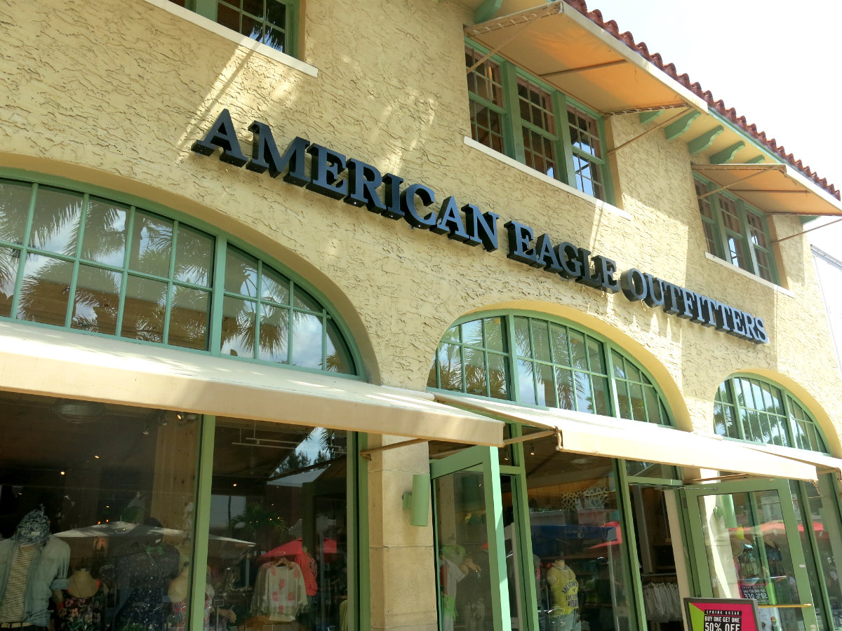 An American Eagle Outfitters storefront. 