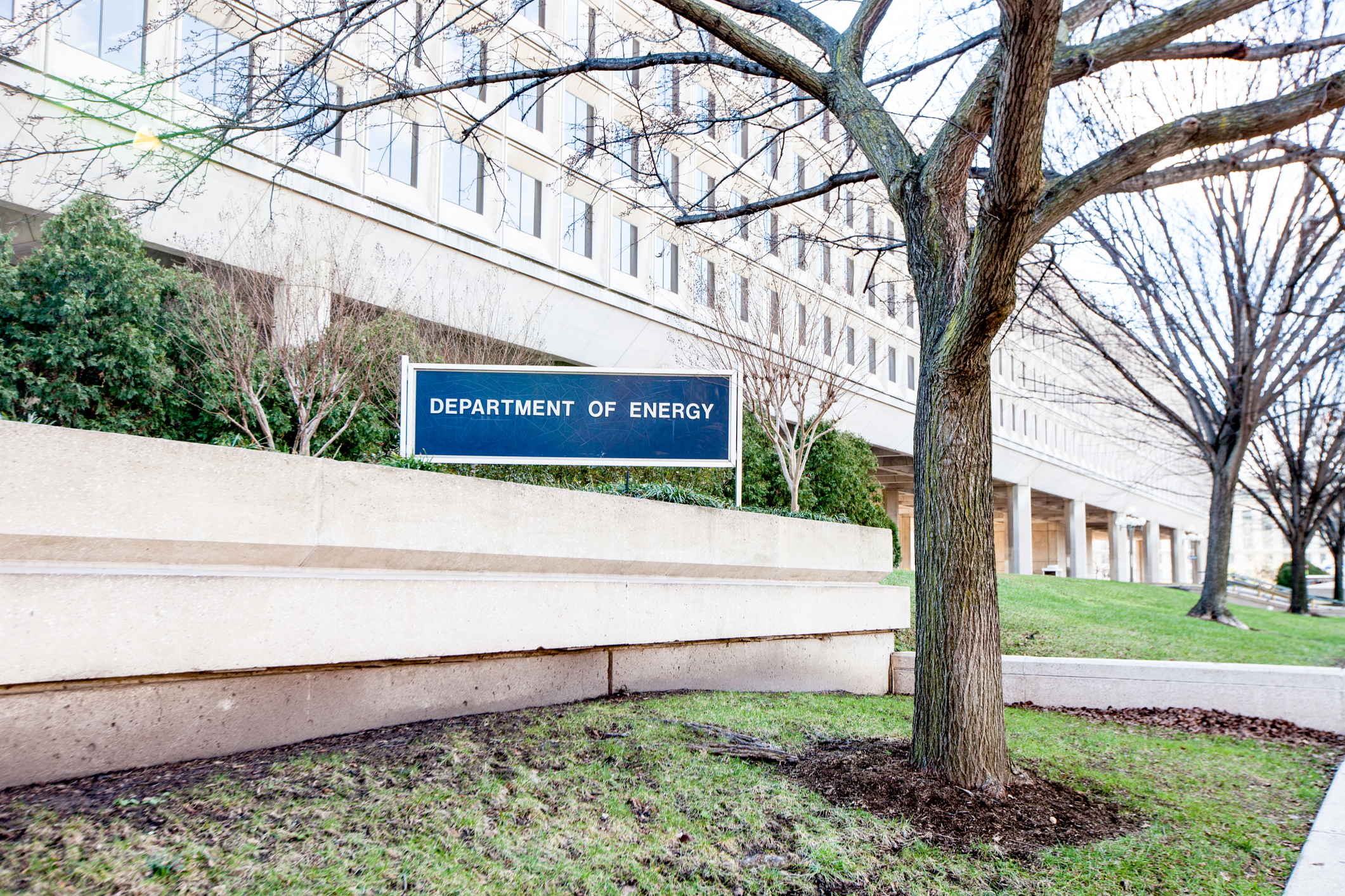 A building with a sign that says "Department of Energy"