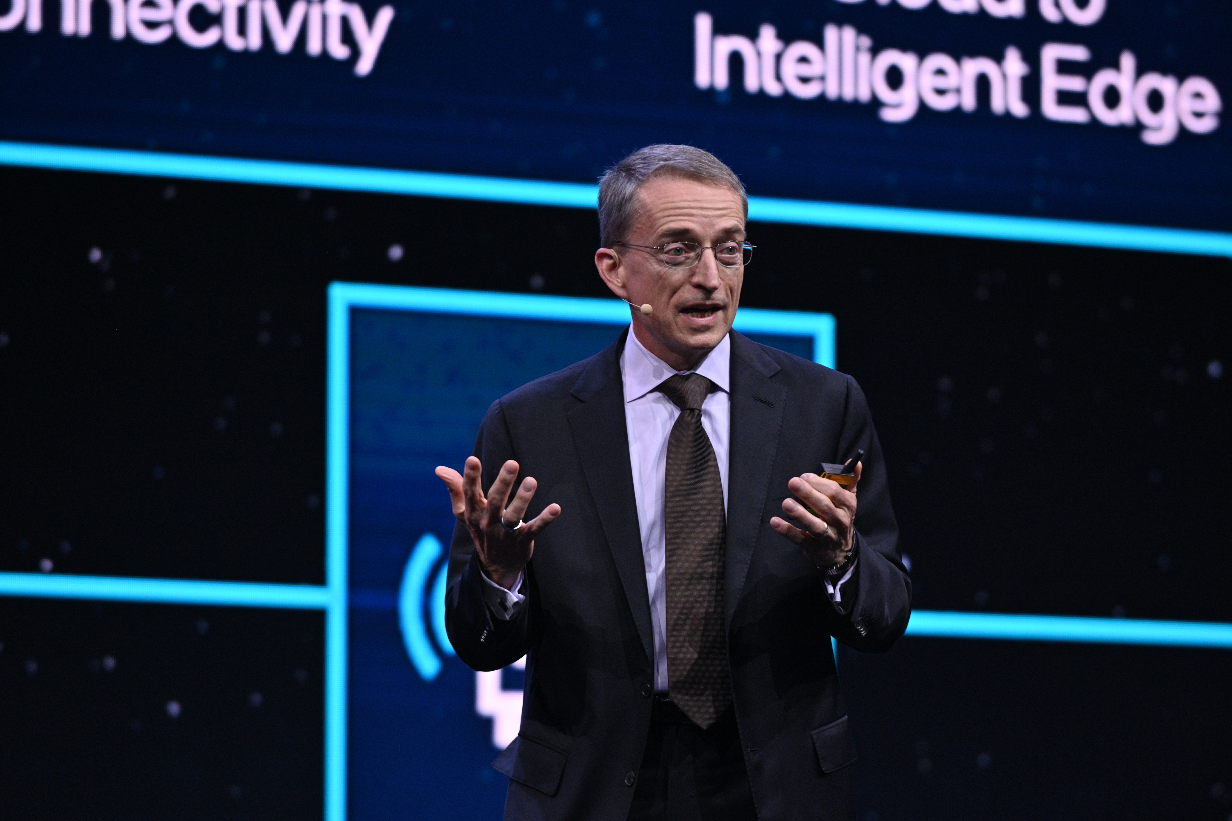 Intel's CEO Just Affirmed That Chipzilla's Recovery Is On Track - Vimarsana News
