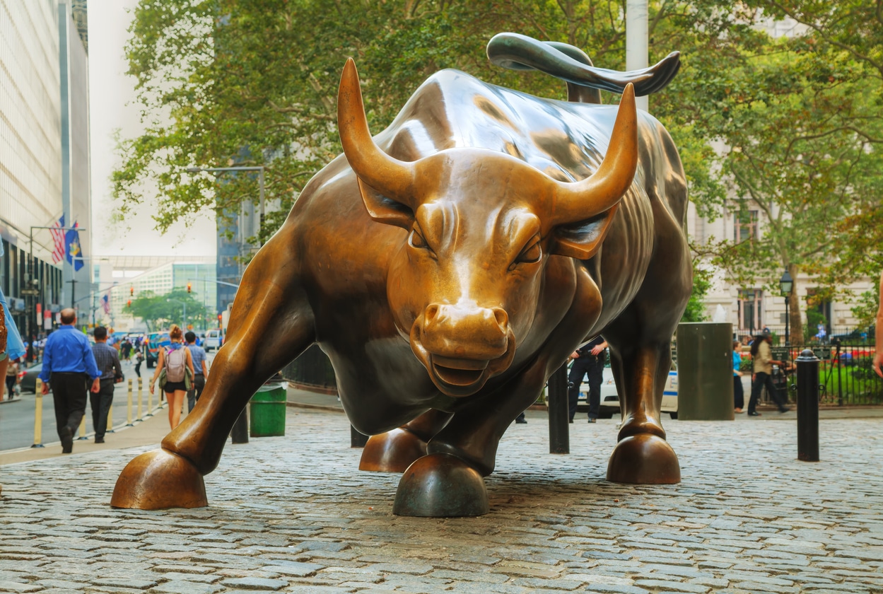 Celebs Invest in Turning Athletes into Stocks, Bringing Back the Wooly Mammoth - Vimarsana News