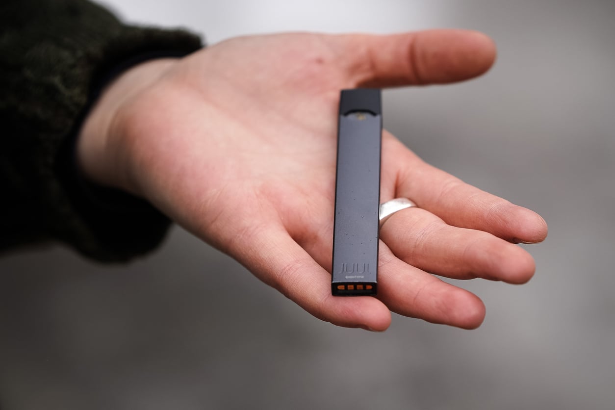The FDA is Preparing to Ban Juul E-Cigarettes - Vimarsana News