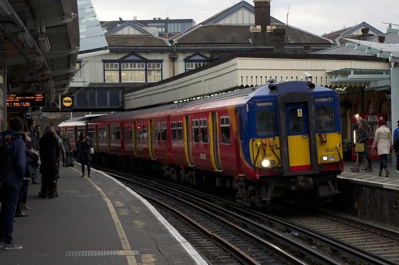 UK Rail Union Plans Extra December Strikes - Vimarsana News