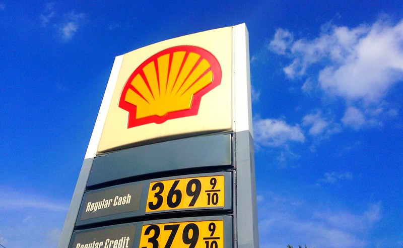 Activist Shareholder Sues Shell Board Over Climate Strategy - Vimarsana News