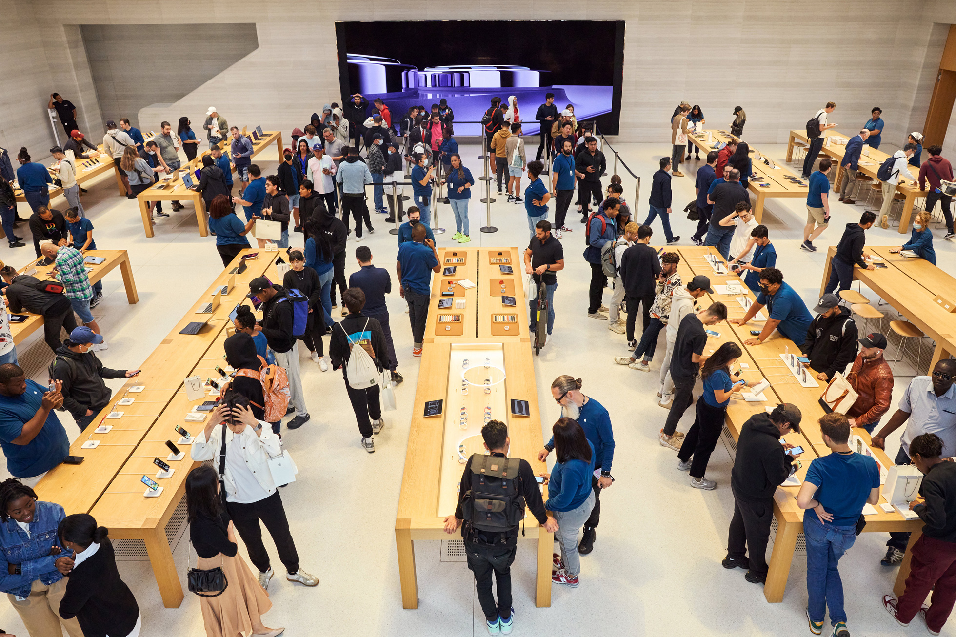 A Bull Market Is Coming: 3 Reasons to Buy Apple Stock - Vimarsana News
