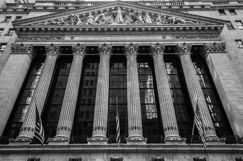 In the Wake of SVB, Fearful Investors Turn on Bank Stocks - Vimarsana News