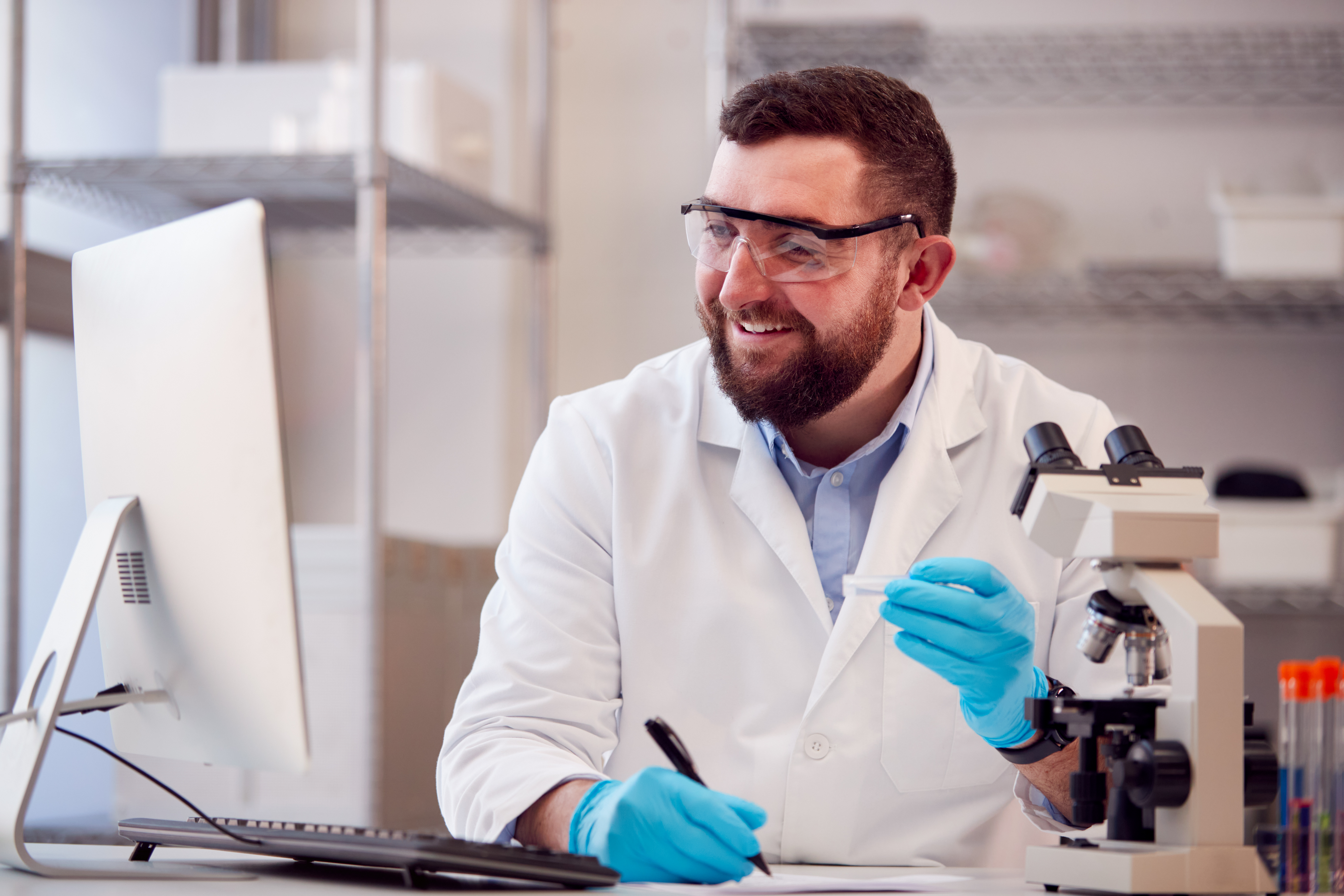 lab pharma microscope