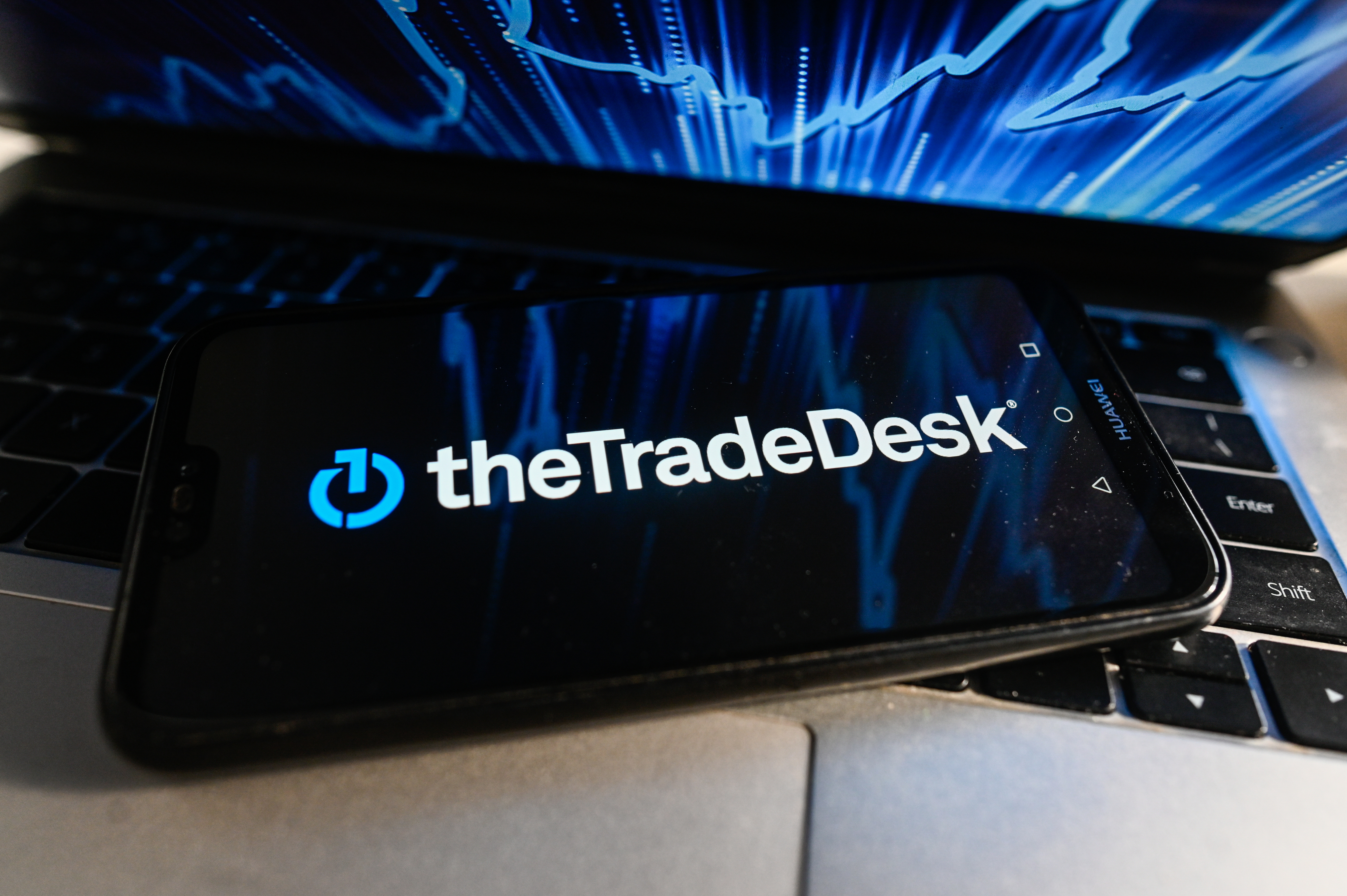 Informasi trading di platform Pluang
