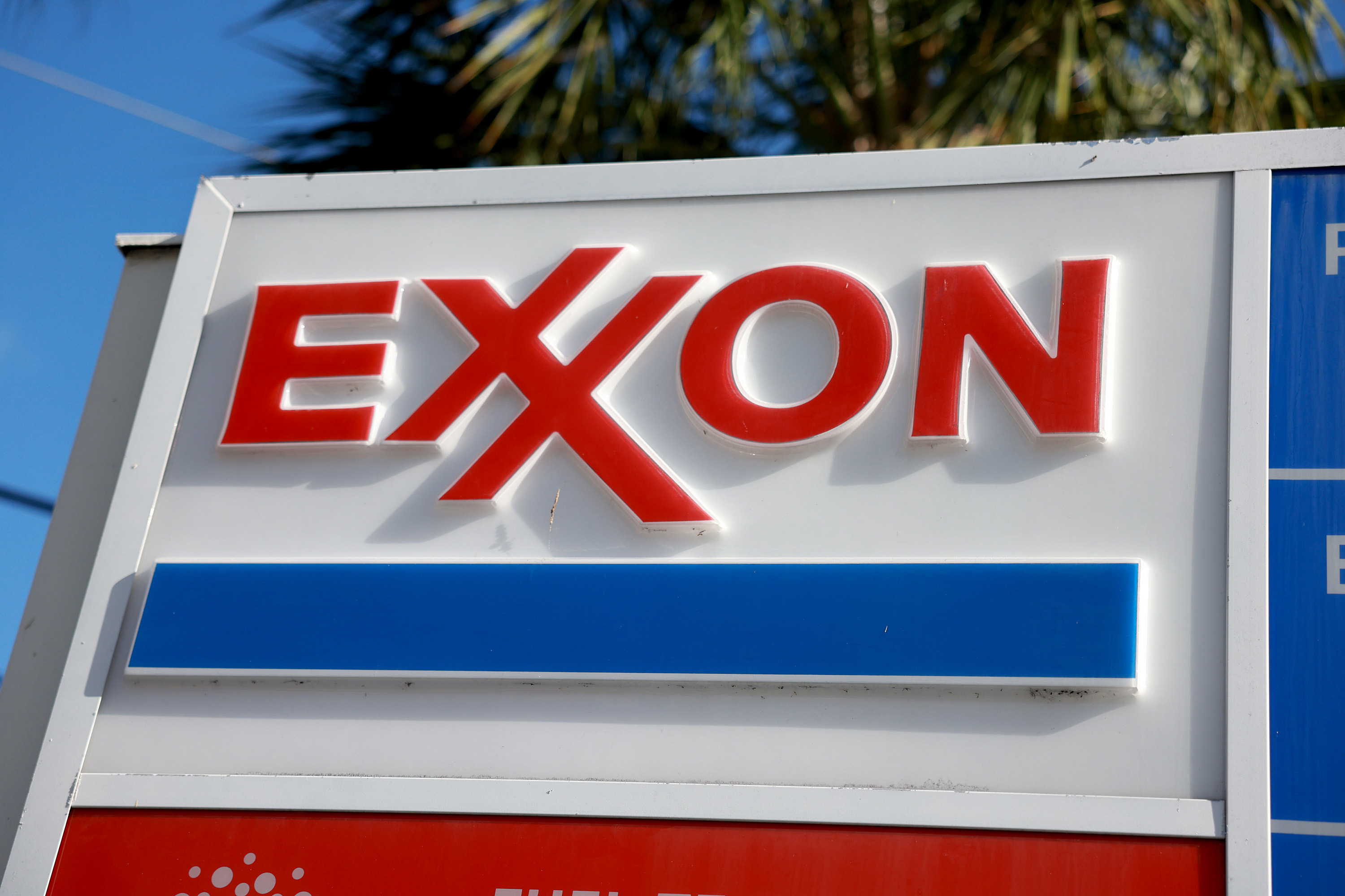Lower Oil Prices? No Problem! ExxonMobil Is Thriving in the Current Environment.