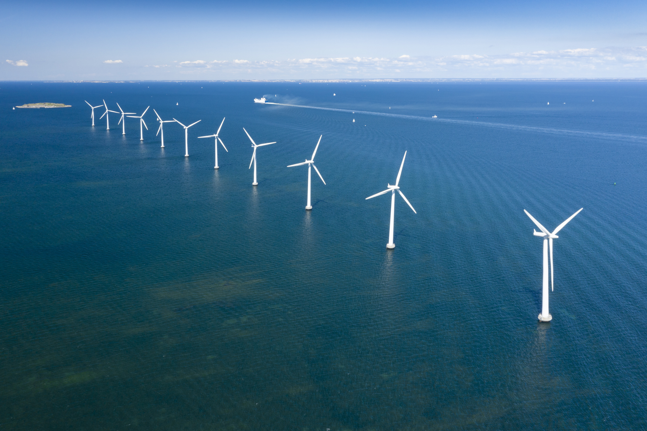 fool.com - Justin Pope - Dominion Energy Is Officially Running the Largest Offshore Wind Project in the U.S. Is the Stock a Buy?