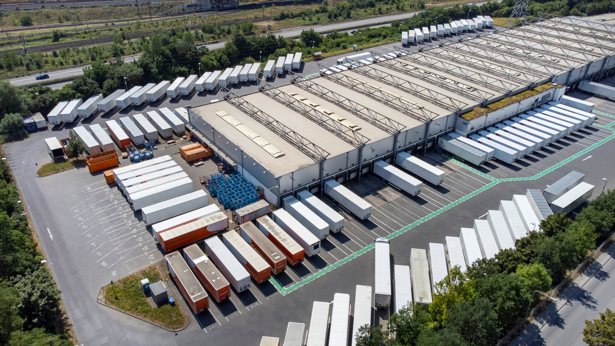 fool.com - Lee Samaha - Here's Why GXO Logistics Shares Slumped (Hint: It's Amazon Related)