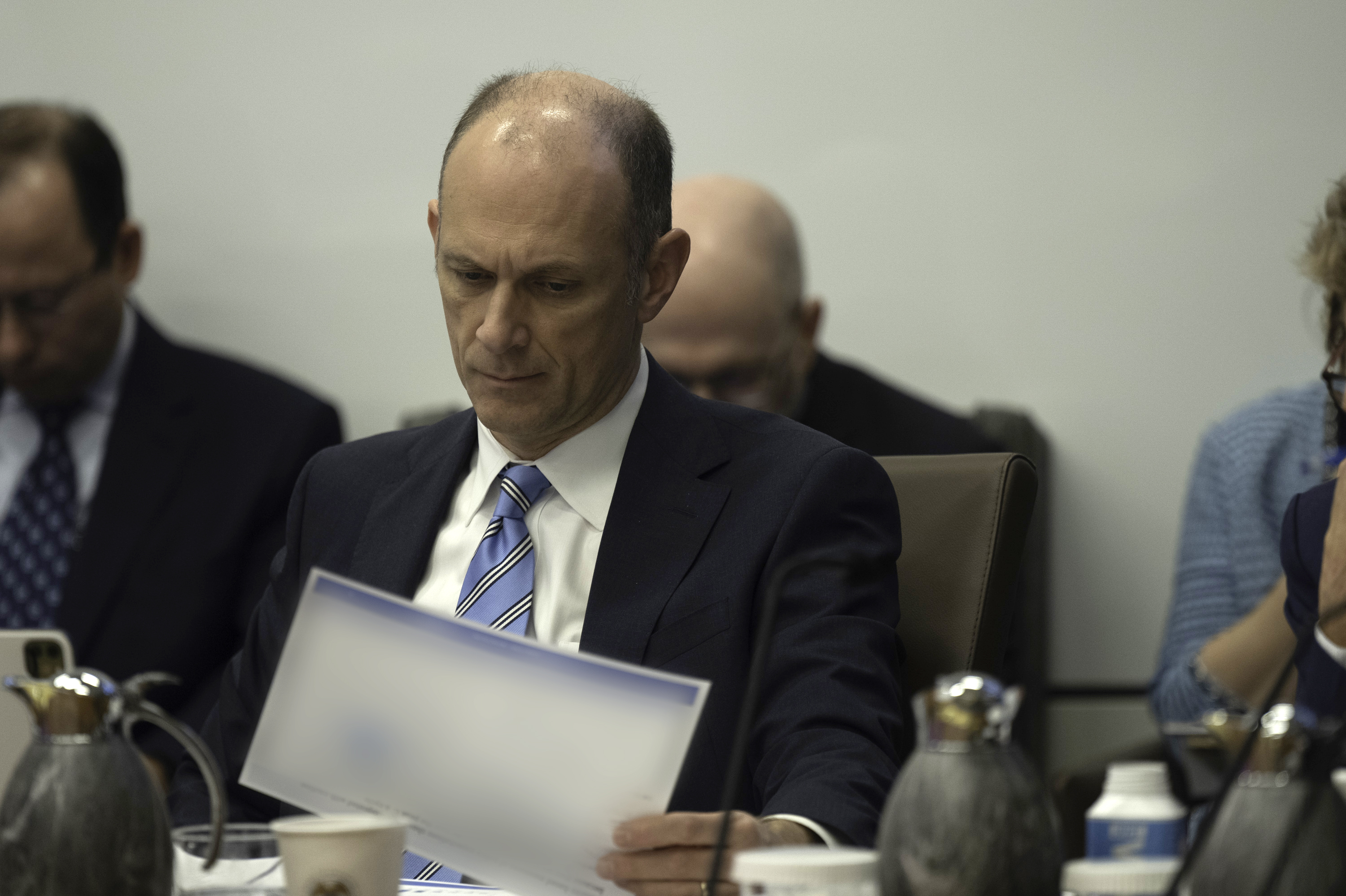fool.com - Sean Williams - There's a Mammoth Disagreement Brewing Within the Federal Reserve Over Artificial Intelligence (AI) -- and It May Reshape Monetary Policy