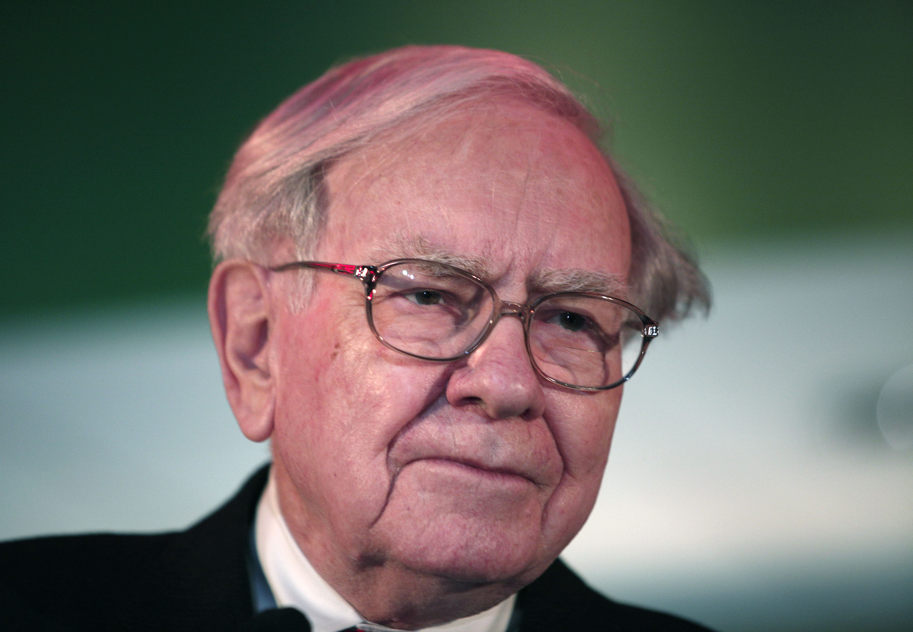 fool.com - Keith Speights - Warren Buffett's Favorite Valuation Indicator Blew Past the Level He Warned Was 'Playing With Fire.' Here Are 3 Stocks Still Cheap Enough to Buy.