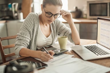 woman thinking computer GettyImages-505825206