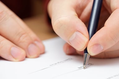 Getty-Images-Signing-Contract