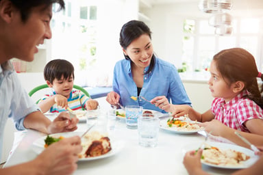 family eating together_GettyImages-495571535